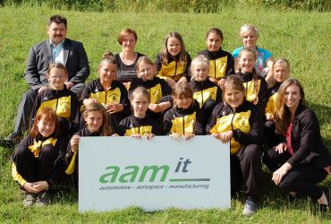 Die aam it GmbH als Sponsor für die D-Jugend Handballerinnen des Mecklenburger SV